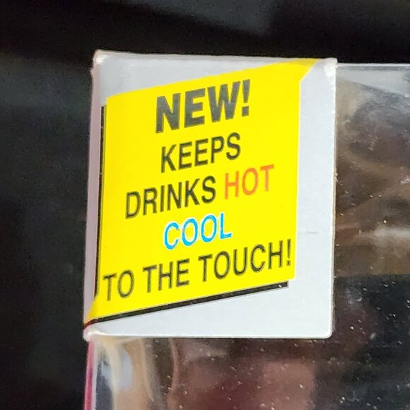 DC Comics and Warner Brothers Batman Porcelain 8oz Travel Mug with expired cocoa - Picture 4 of 16